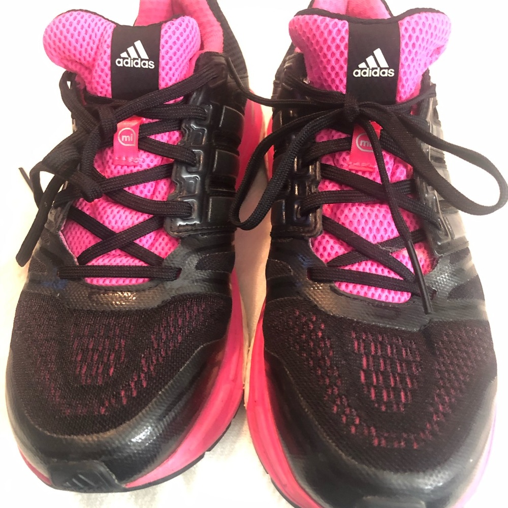 Gym shoes